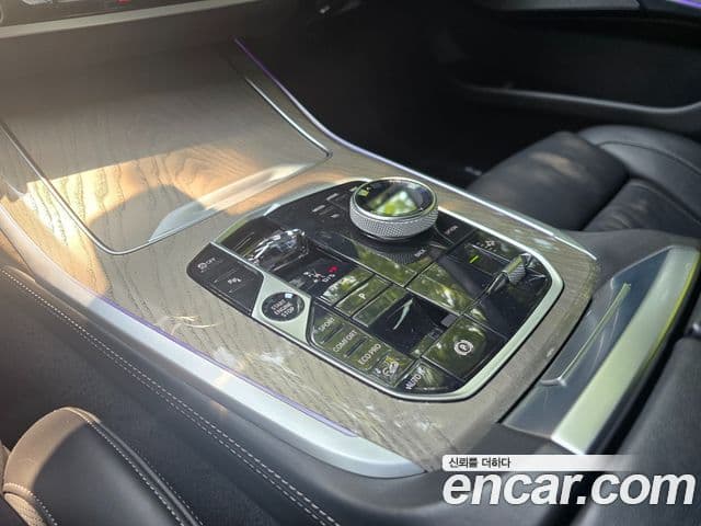 BMW X7 2023 — Photo 18/20