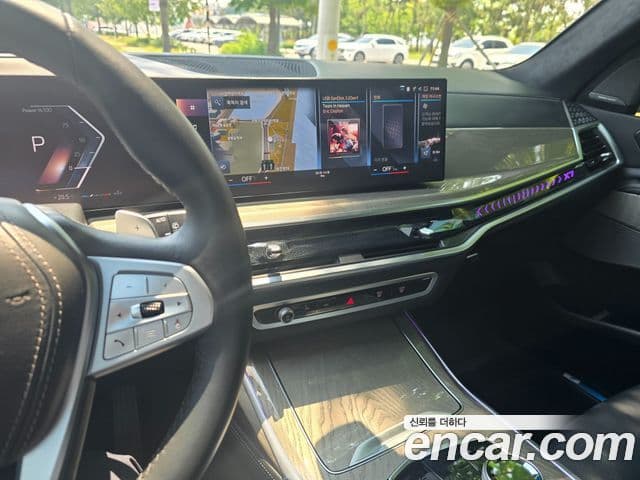 BMW X7 2023 — Photo 6/20