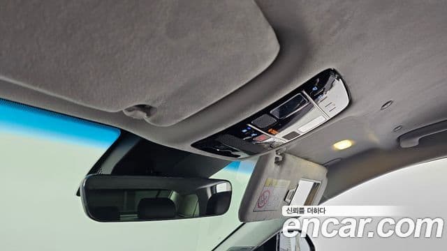 Hyundai Grandeur Hybrid 2023 — Photo 1/37