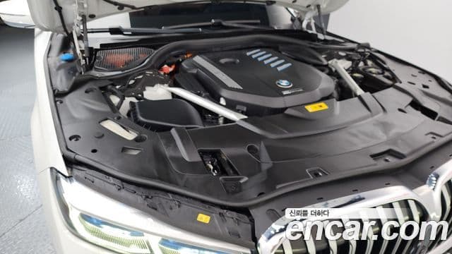 BMW 7 Series 2022 — Photo 16/20
