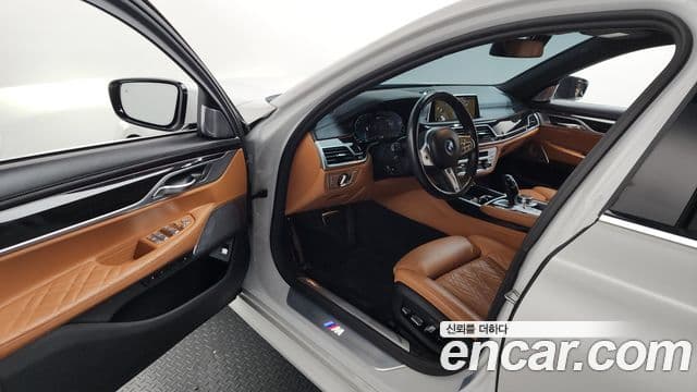 BMW 7 Series 2022 — Photo 20/20
