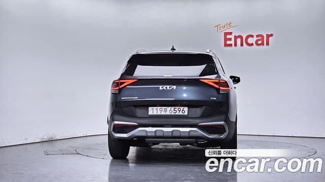 Kia Sportage 2022 — ფოტო 4/20
