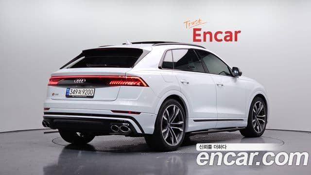 Audi SQ8 2021 — Photo 15/20