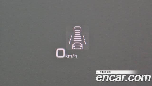 Audi SQ8 2021 — Photo 19/20