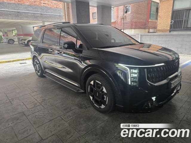 Kia Carnival 2025 — Şəkil 1/12
