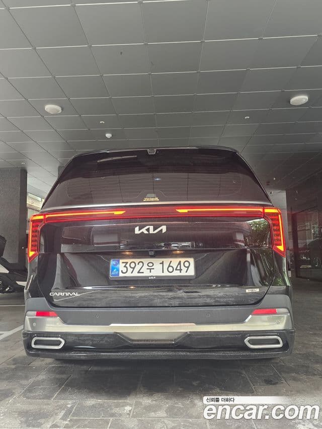 Kia Carnival 2025 — Şəkil 3/12