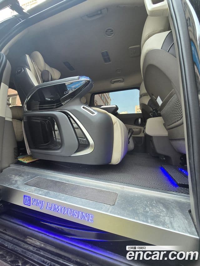 Kia Carnival 2025 — Şəkil 4/12