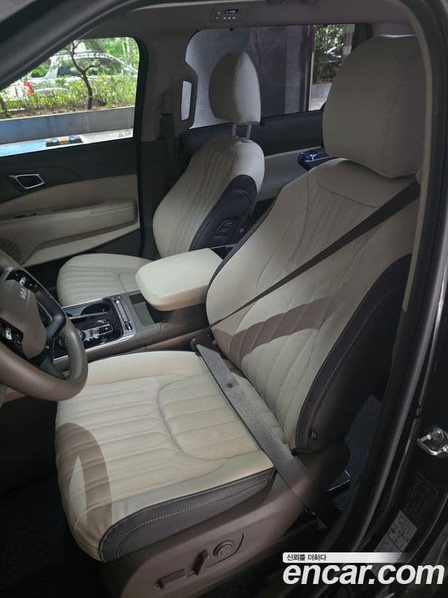 Kia Carnival 2025 — Şəkil 6/12