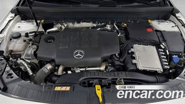 Mercedes-Benz GLB-Class 2021 — Фото 5/17