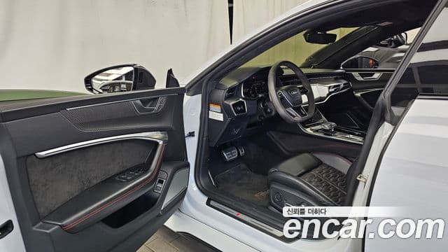 Audi RS7 2021 — Photo 27/33