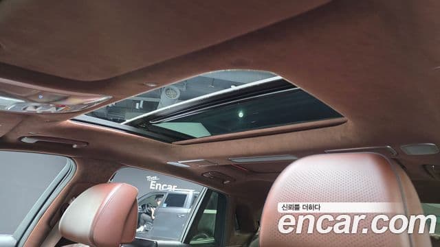 Genesis G90 2022 — ფოტო 17/20