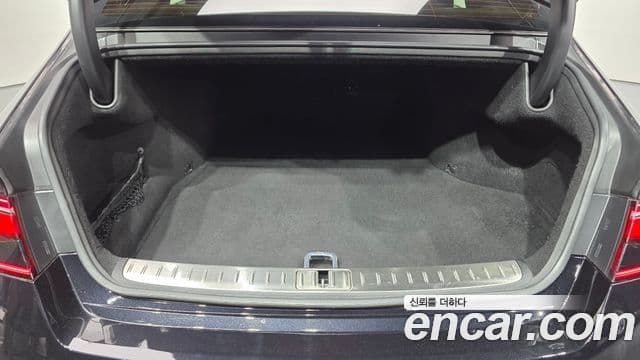 Genesis G90 2022 — ფოტო 18/20