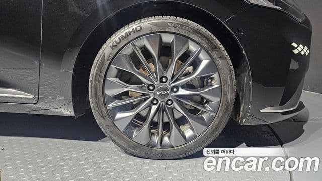 Kia K8 2023 — Şəkil 27/35