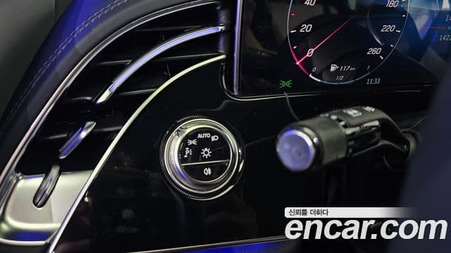 Mercedes-Benz E-Class 2025 — Фото 19/20