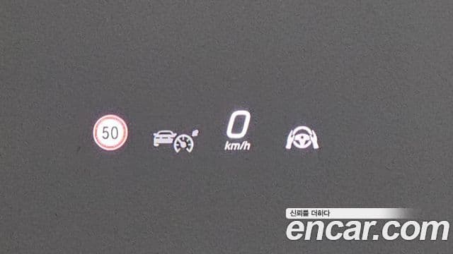 Mercedes-Benz E-Class 2025 — Photo 25/30