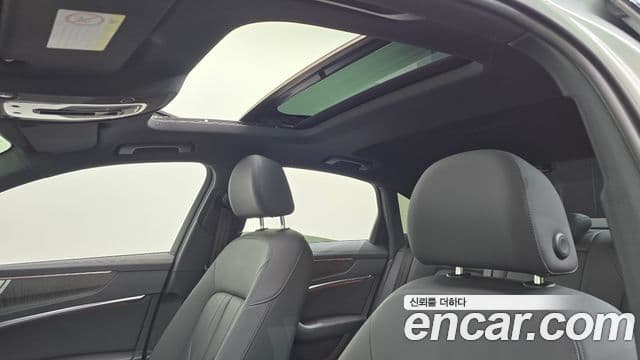 Audi A6 2020 — ფოტო 16/20