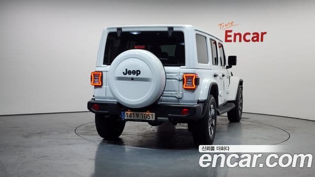 Jeep Wrangler 2022 — Photo 9/20