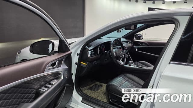 Genesis G70 2018 — Фото 9/20