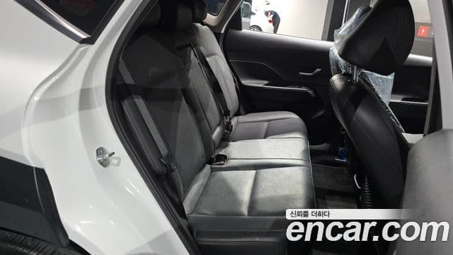 Hyundai Kona 2023 — Şəkil 11/20