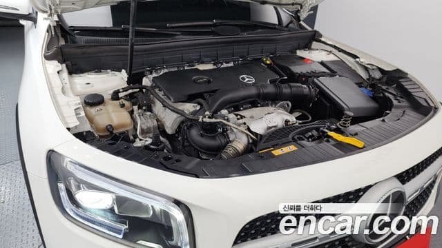 Mercedes-Benz GLB-Class 2022 — Фото 6/20
