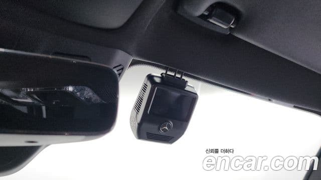 Mercedes-Benz GLB-Class 2022 — Фото 17/20