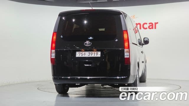 Hyundai Staria 2021 — Фото 4/20