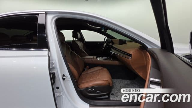 Genesis Electrified G80 2022 — Şəkil 10/20