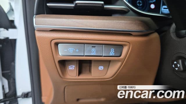 Genesis Electrified G80 2022 — Şəkil 13/20