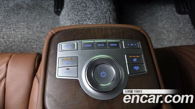 Genesis G80 2022 — ფოტო 15/33