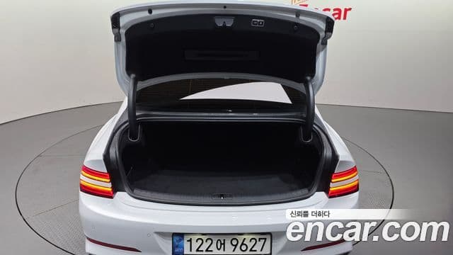 Genesis G80 2022 — ფოტო 29/33