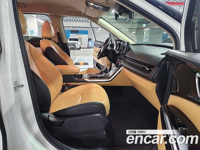 Kia Carnival 2022 — Şəkil 12/20