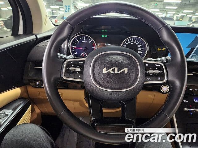 Kia Carnival 2022 — Şəkil 13/20