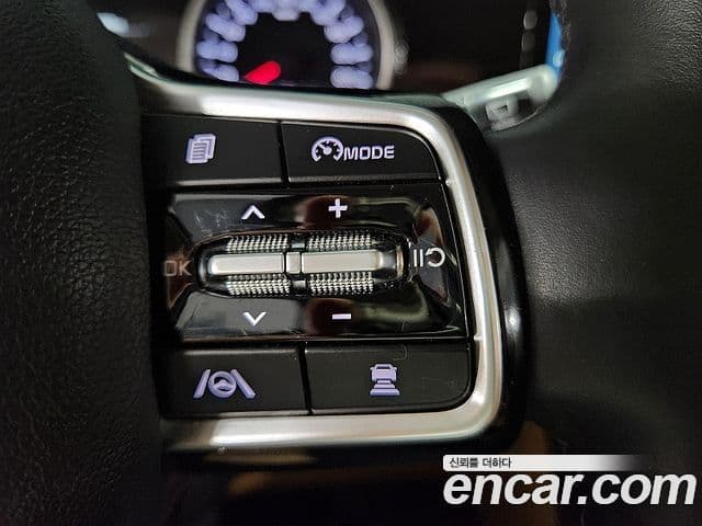 Kia Carnival 2022 — Şəkil 16/20