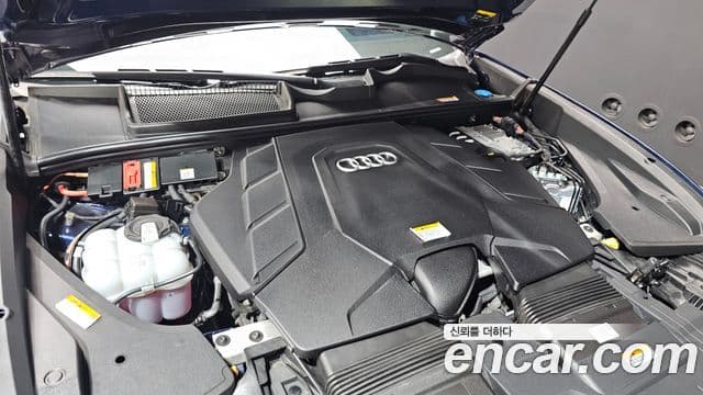 Audi Q8 2022 — ფოტო 8/20