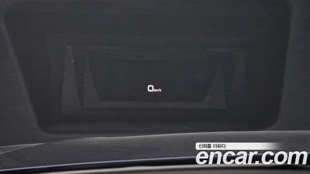 Audi Q8 2022 — ფოტო 13/20
