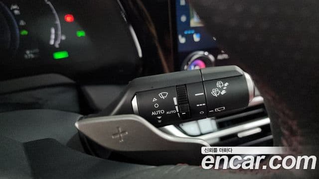 Lexus RX500h 2024 — Photo 32/36