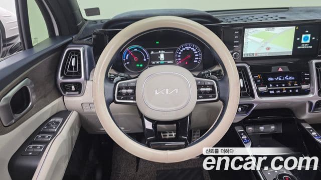 Kia Sorento 2022 — ფოტო 14/20