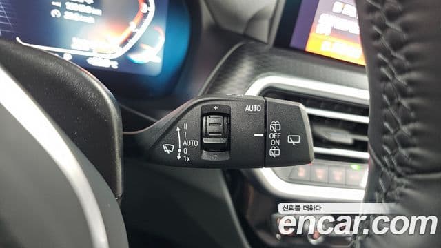 BMW X3 2024 — Photo 21/32