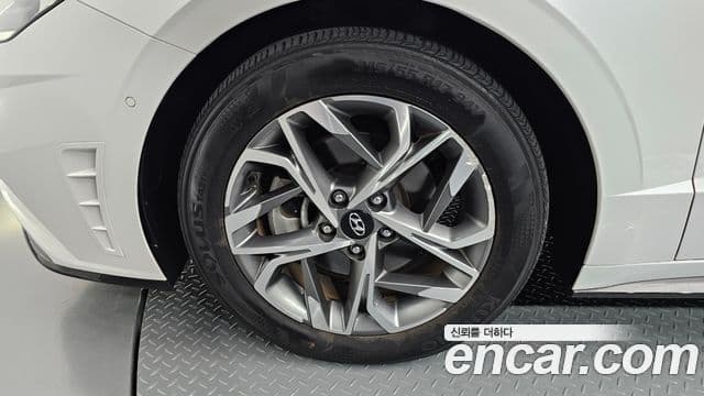 Hyundai Sonata 2021 — ფოტო 5/20