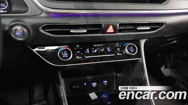 Hyundai Sonata 2021 — ფოტო 18/20
