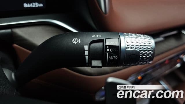 Genesis G90 2022 — Photo 12/20
