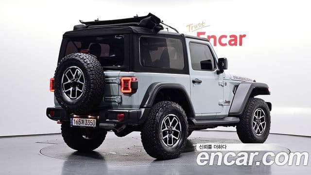 Jeep Wrangler 2024 — ფოტო 2/20