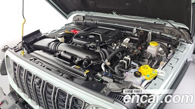 Jeep Wrangler 2024 — ფოტო 6/20