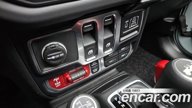 Jeep Wrangler 2024 — ფოტო 20/20