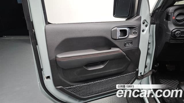 Jeep Wrangler 2024 — Photo 1/31