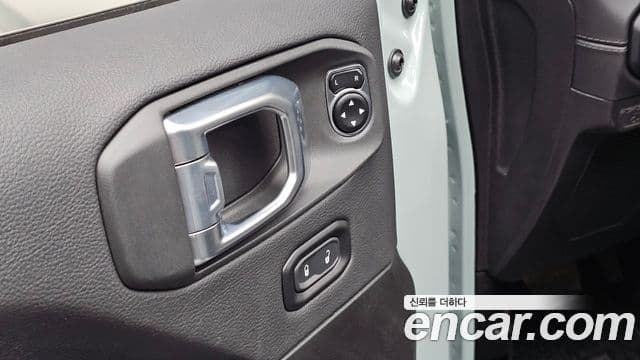 Jeep Wrangler 2024 — Photo 19/31