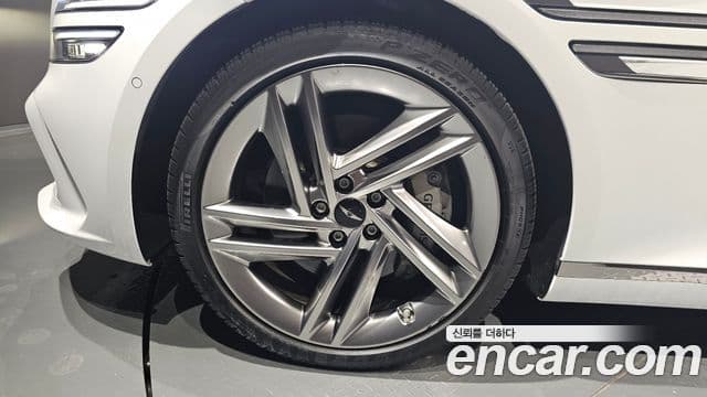 Genesis Electrified G80 2024 — Şəkil 5/20