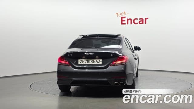 Genesis G70 2020 — Photo 29/39