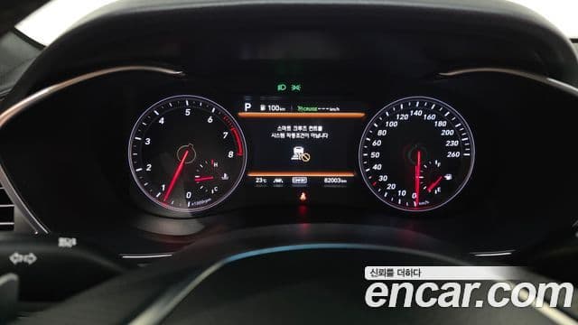 Genesis G70 2020 — Photo 16/39