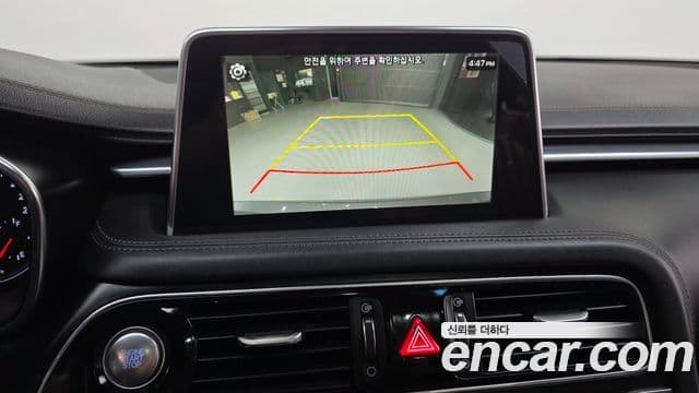 Genesis G70 2020 — Photo 17/39